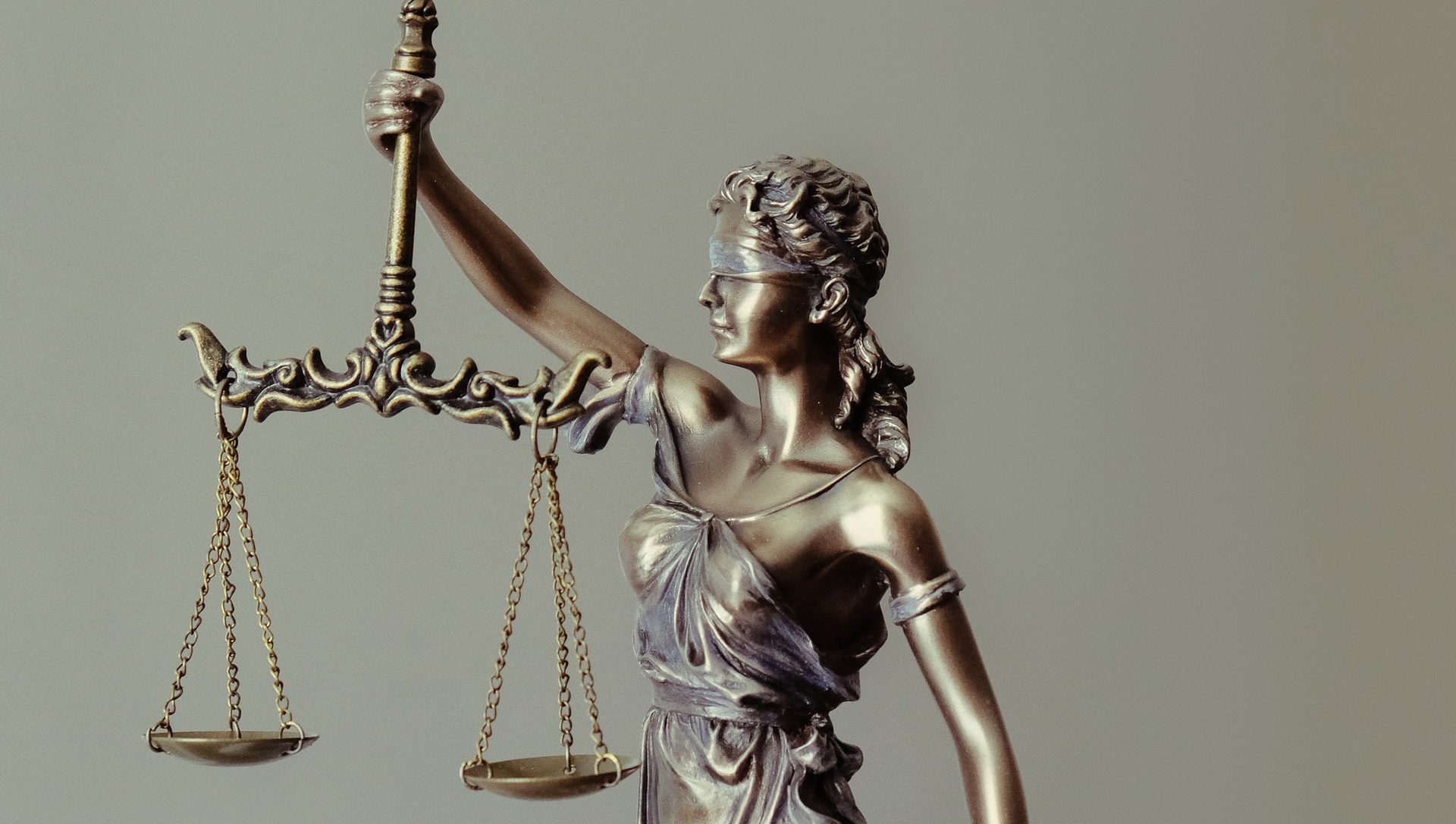 Pari opportunità, quattro nuotatrici contro University of Iowa