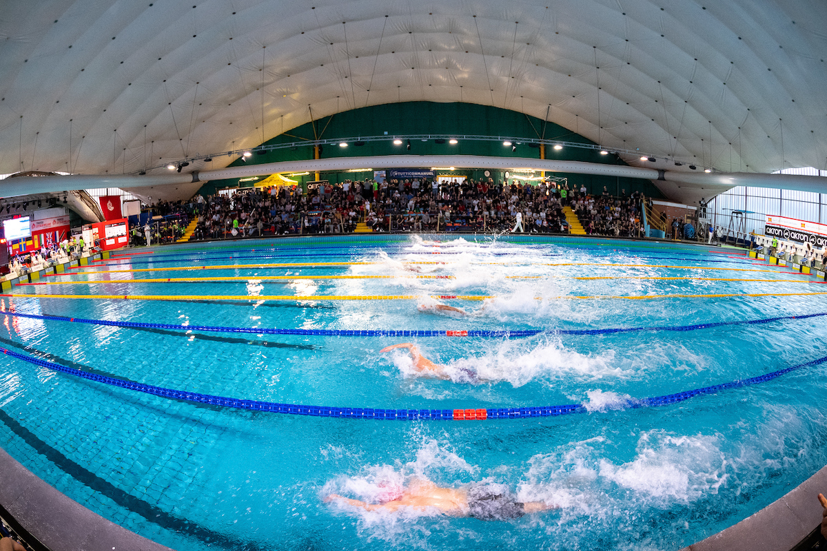 “Qualunque locale attrezzato per praticare sport”: piscine riaperte a giugno? Urgono chiarimenti (AGGIORNAMENTO)