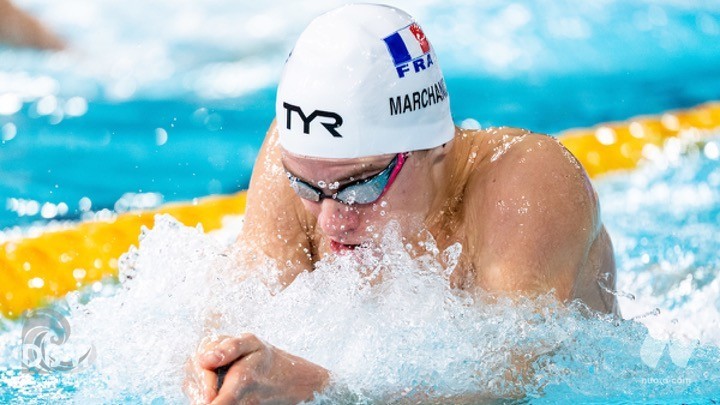 Leon Marchand nuota il primato nazionale di Francia nei 200 rana (2.08.76).