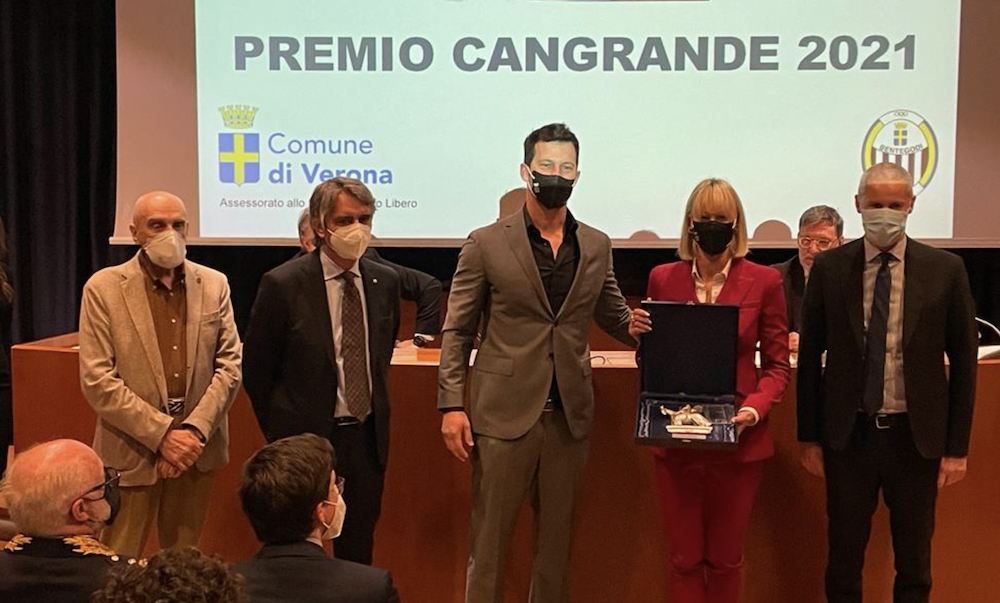 Cangrande d’oro a Federica Pellegrini, l’ennesimo riconoscimento alla carriera.