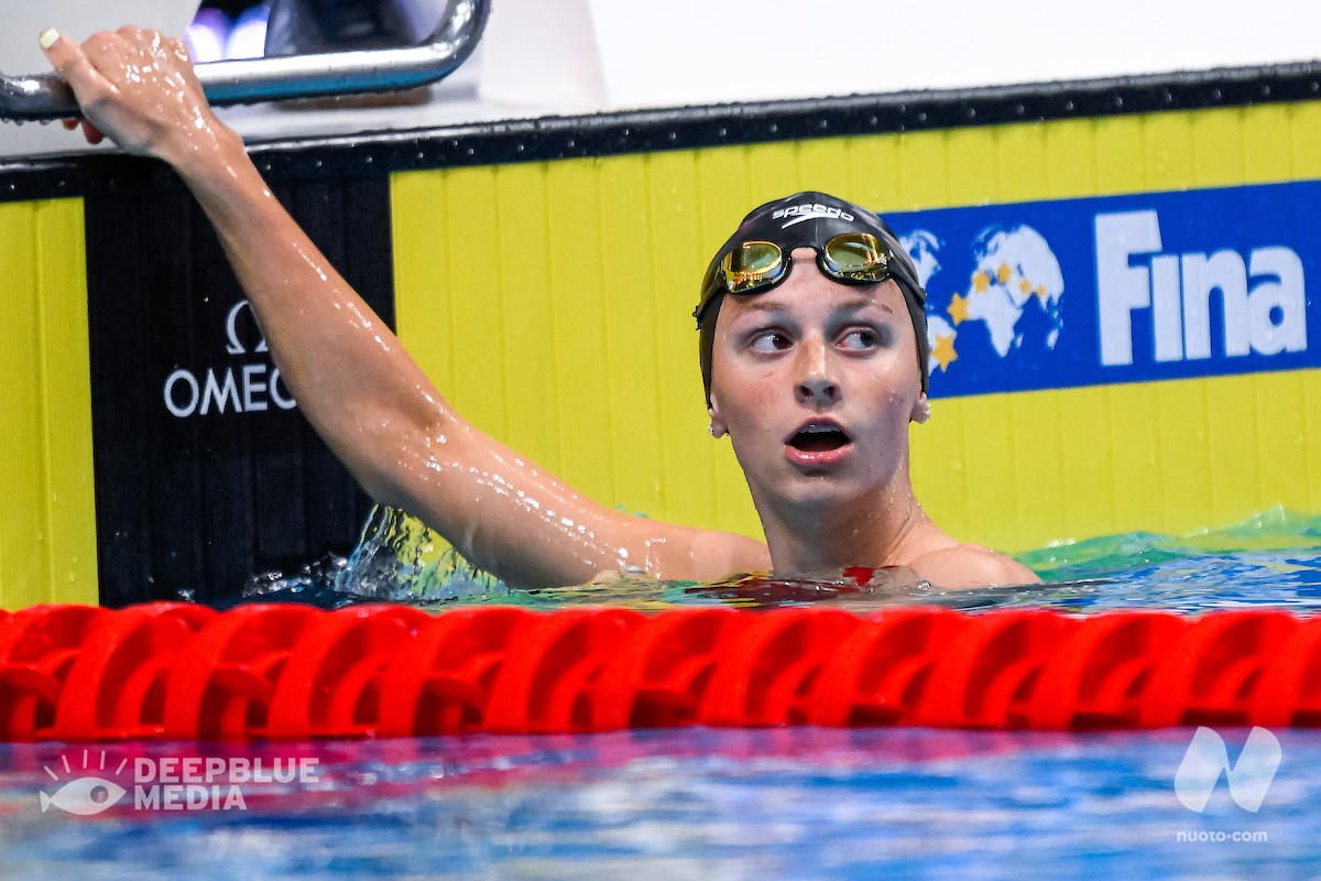 Scopri di più sull'articolo CdM FINA [2] – Toronto. Day 1. WRJ 400 stile libero per Summer McIntosh (3.52.80), argento per Thomas Ceccon nei 100 misti (51.69).