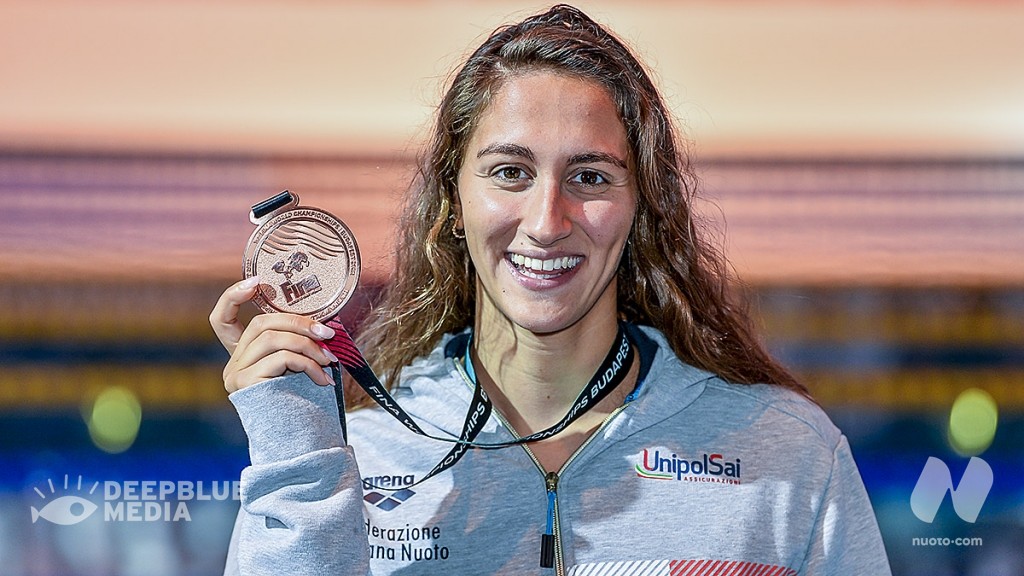 Scopri di più sull'articolo Budapest 2022. Giorno 7.  800 stile libero: Simona Quadarella di bronzo (8.19.00).  200 dorso: Margherita Panziera ai piedi del podio  (2.07.27). 50 stile libero: Sesto Lorenzo Zazzeri (21.81). Settima la 4×100 sl mixed. Semi. 50 dorso: Sesto RI per Ceccon (24.46). 50 rana: Pilato in finale con il miglior crono.