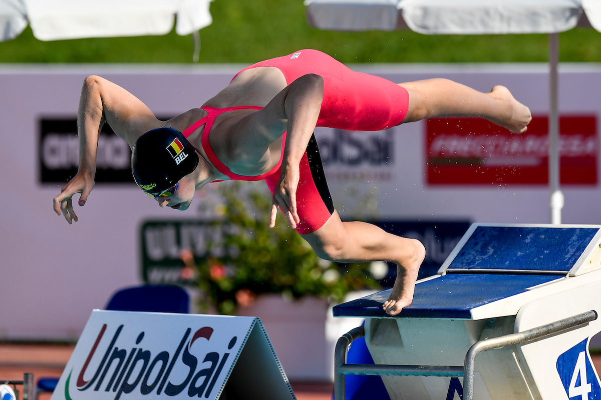 In evidenza la 18enne belga Roos Vanotterdijk. migliorati 9 primati nazionali in 3 giorni.
