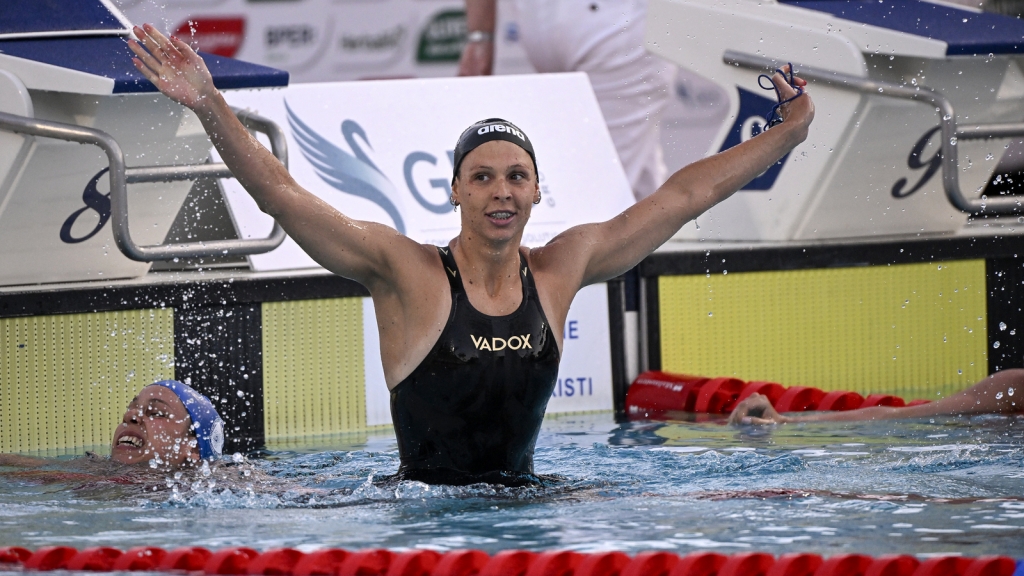 Scopri di più sull'articolo Concluso il 59° Trofeo Sette Colli. Giorno 3 –  Sara Franceschi da primato italiano: 200 misti (2.09.30). Tripletta per Simona Quadarella e Thomas Ceccon.