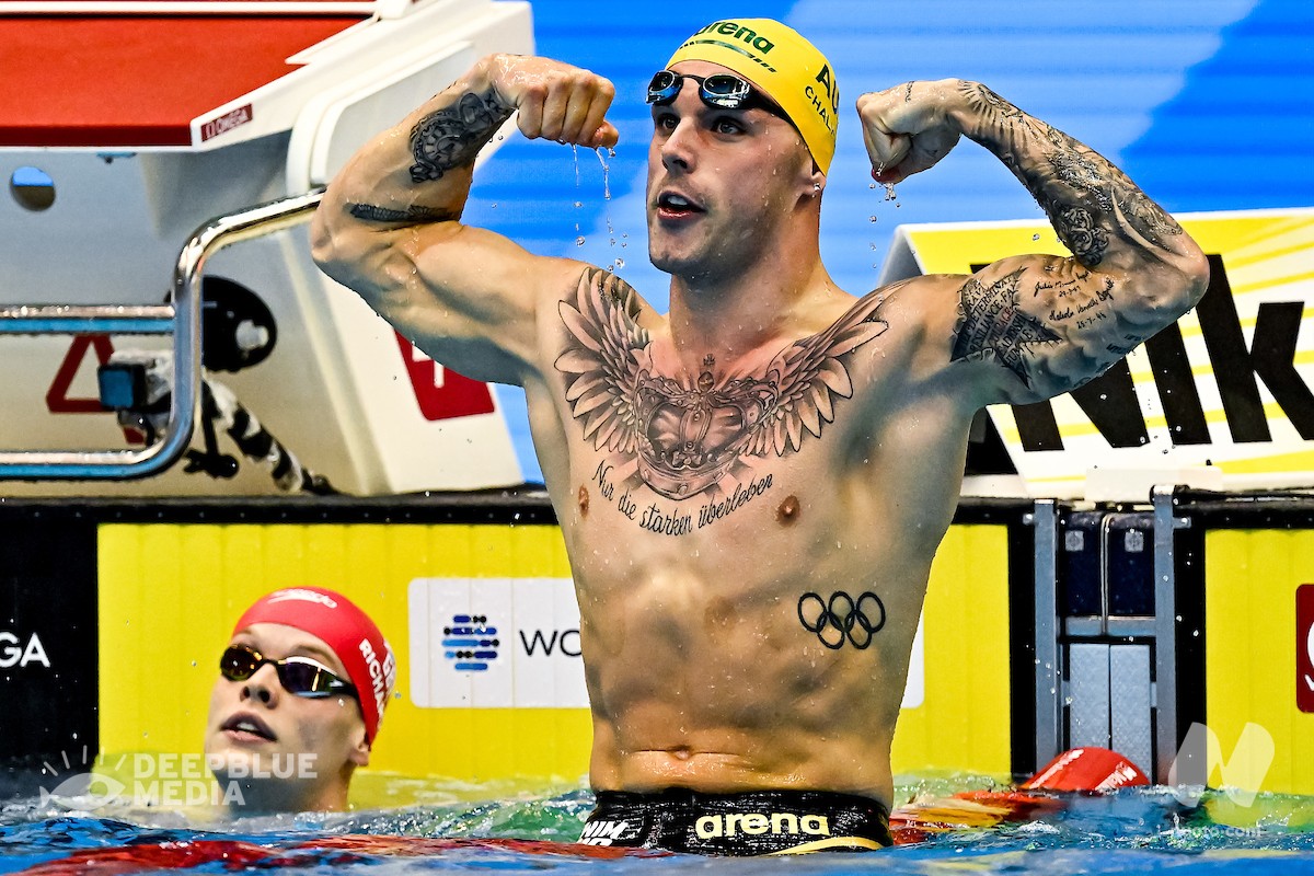 Scopri di più sull'articolo Fukuoka 2023. Giorno 5. Show dell’Australia (3 ori). Kyle Chalmers vince i 100 stile libero (47.15). WR 4X200 Australia. Terzo titolo per Lèon Marchand.